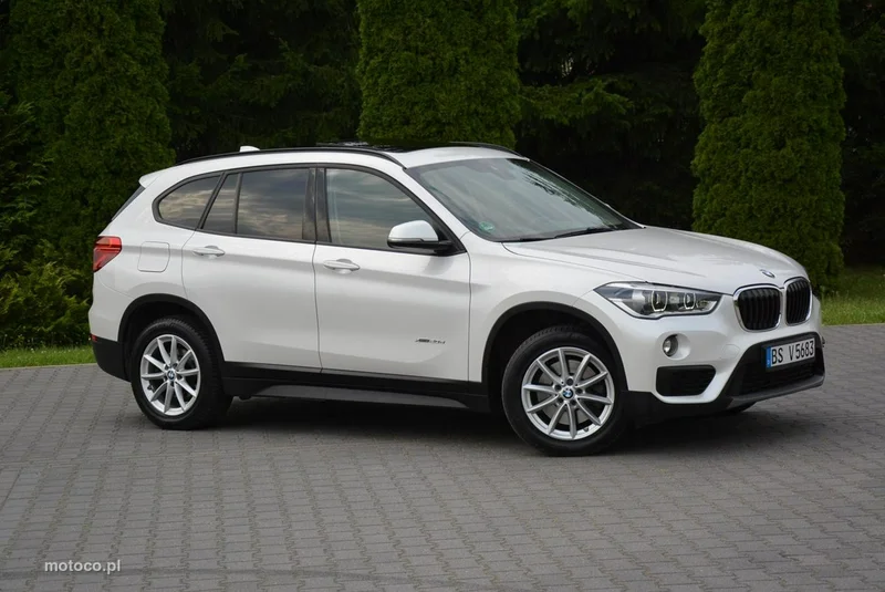 BMW X1 F48 10