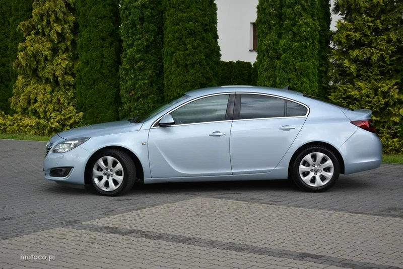 Opel Insignia A 11