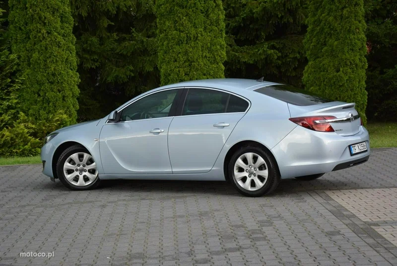 Opel Insignia A 12