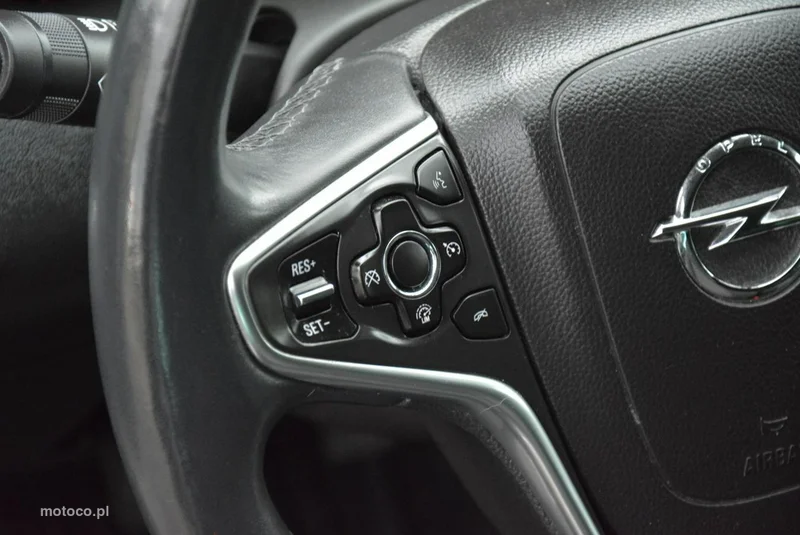 Opel Insignia A 24