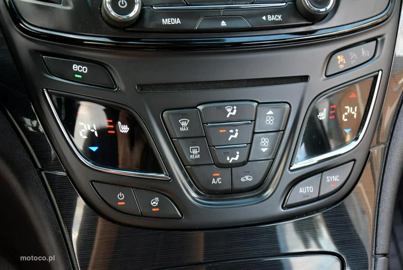 Opel Insignia A 26