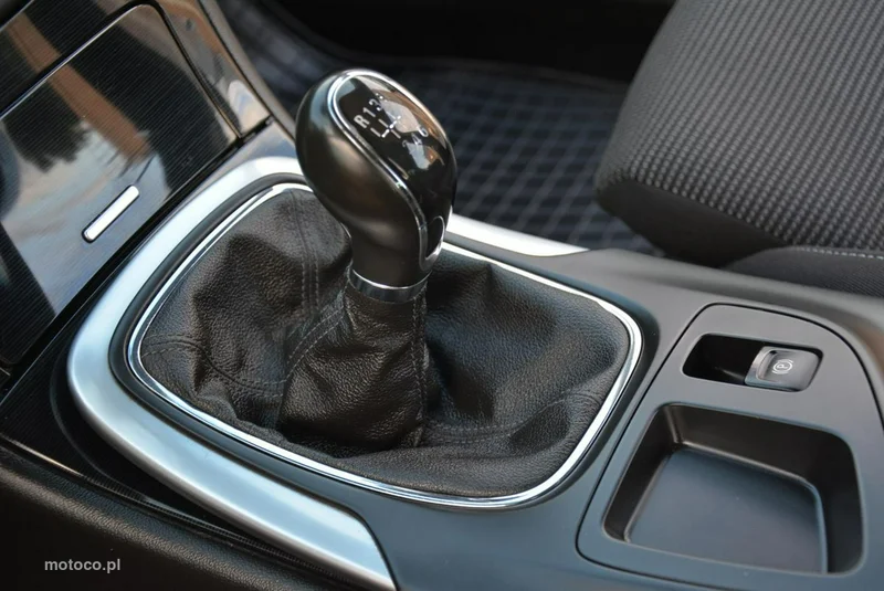 Opel Insignia A 28