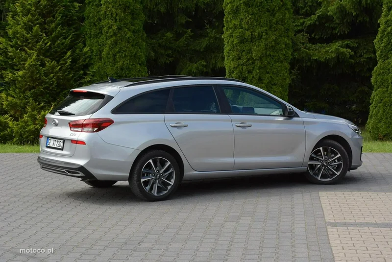 Hyundai i30 4