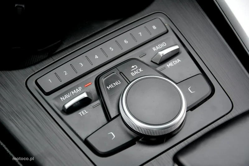 Audi A4 Allroad B9 27