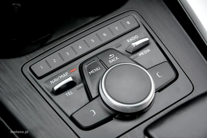 Audi A4 Allroad B9 28