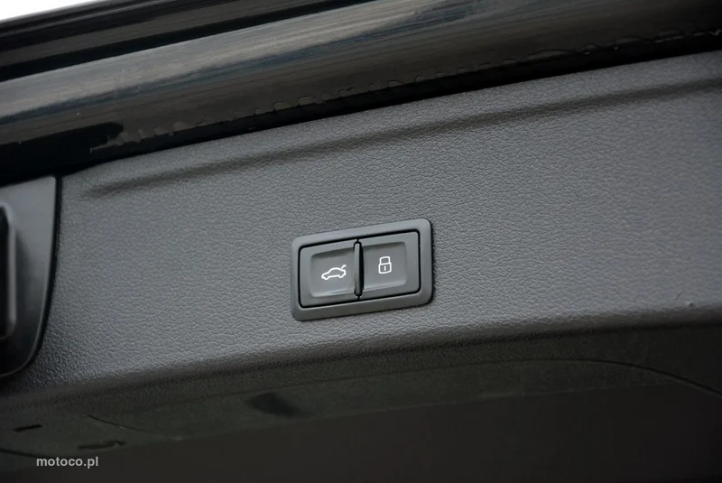 Audi A4 Allroad B9 33