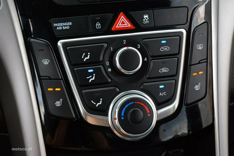 Hyundai i30 25