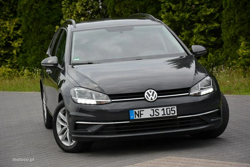 Volkswagen Golf Variant 8