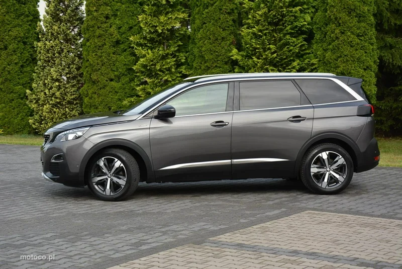 Peugeot 5008 4