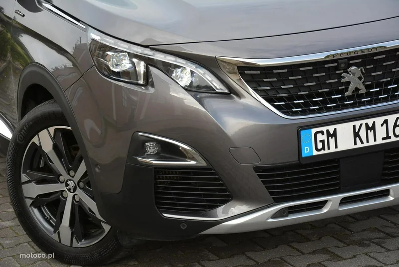 Peugeot 5008 8