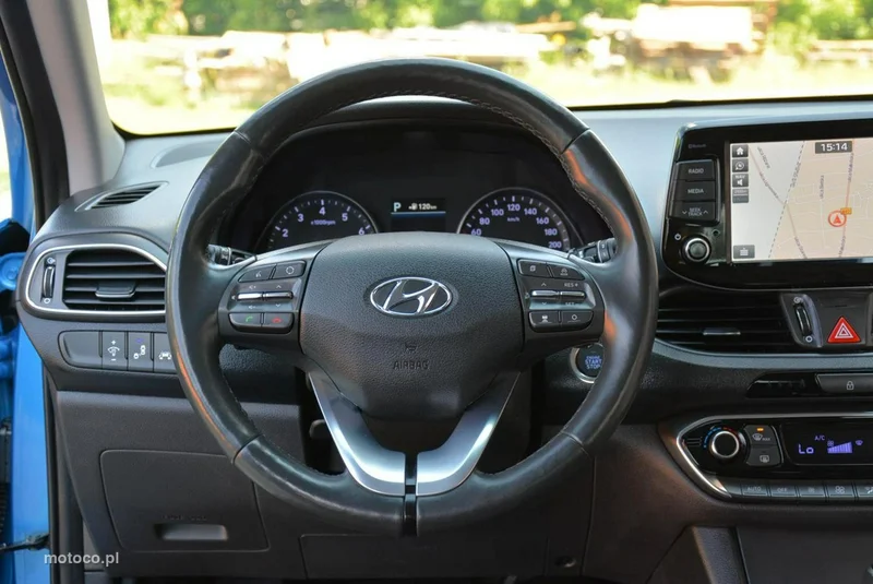 Hyundai i30 24