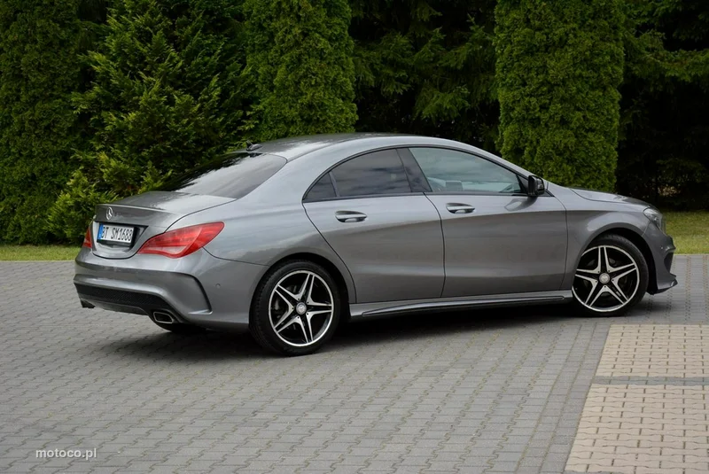 Mercedes-Benz CLA C117 CLA 200 11