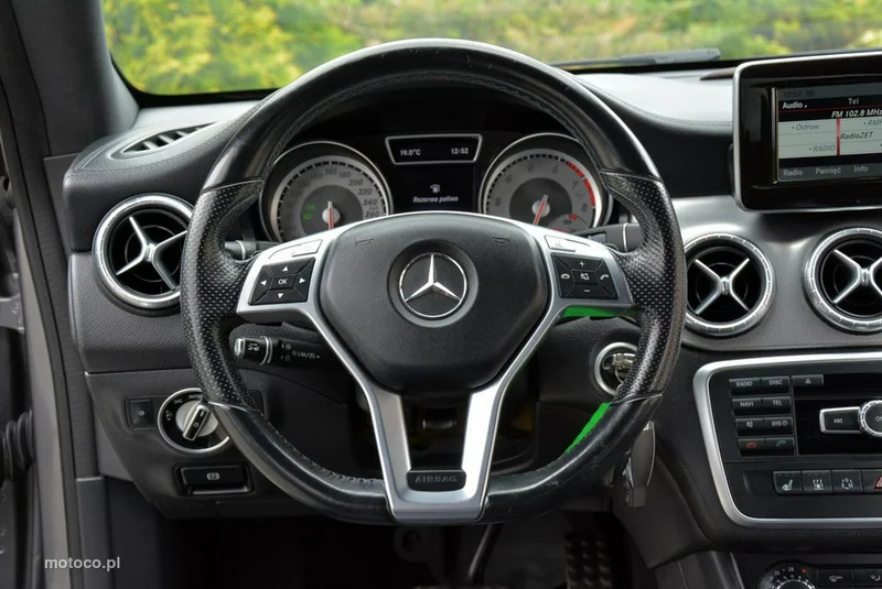 Mercedes-Benz CLA C117 CLA 200 25