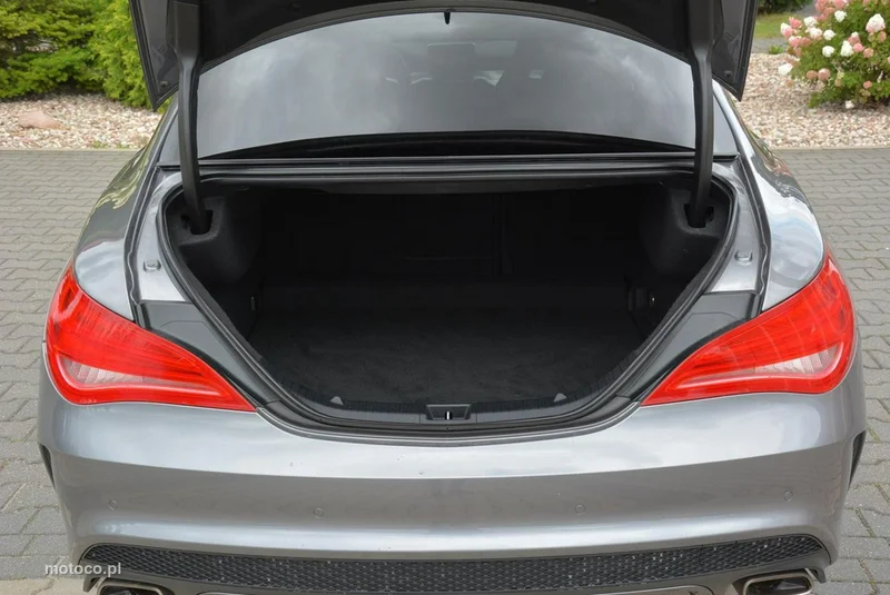 Mercedes-Benz CLA C117 CLA 200 39