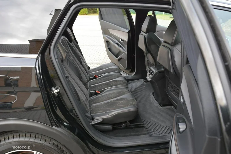Peugeot 5008 17