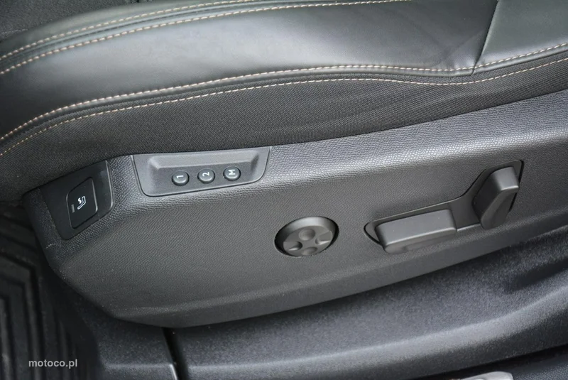 Peugeot 5008 24