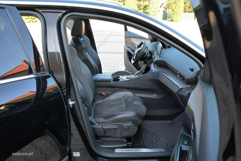 Peugeot 5008 17