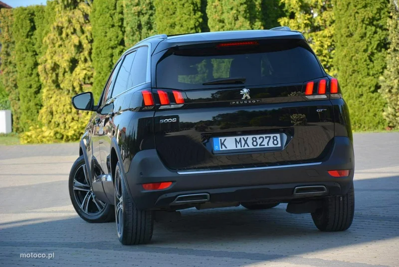 Peugeot 5008 6