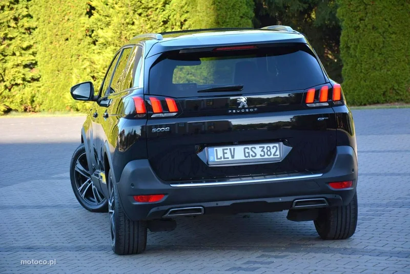 Peugeot 5008 6