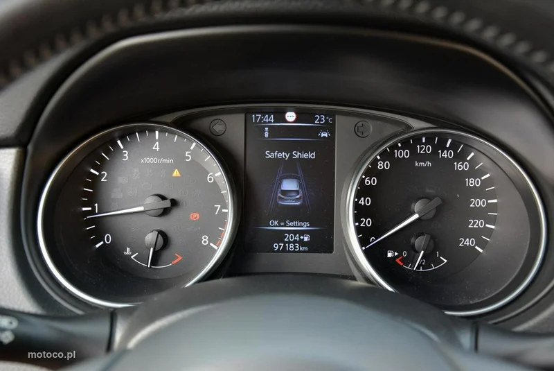 Nissan Qashqai 25