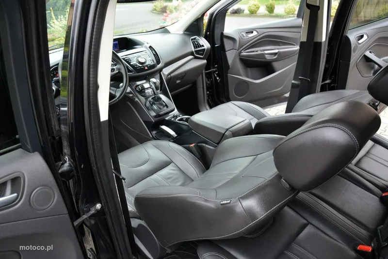 Ford Kuga II 22