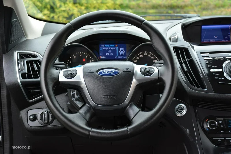Ford Kuga II 23