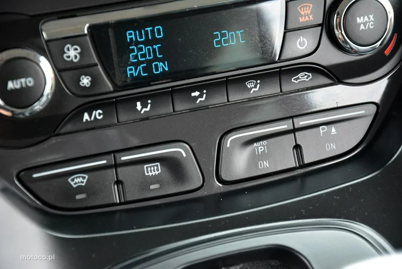 Ford Kuga II 31
