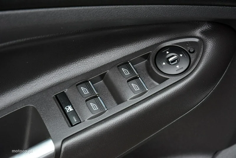 Ford Kuga II 34