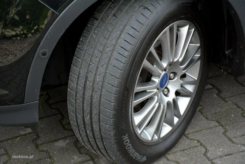 Ford Kuga II 42