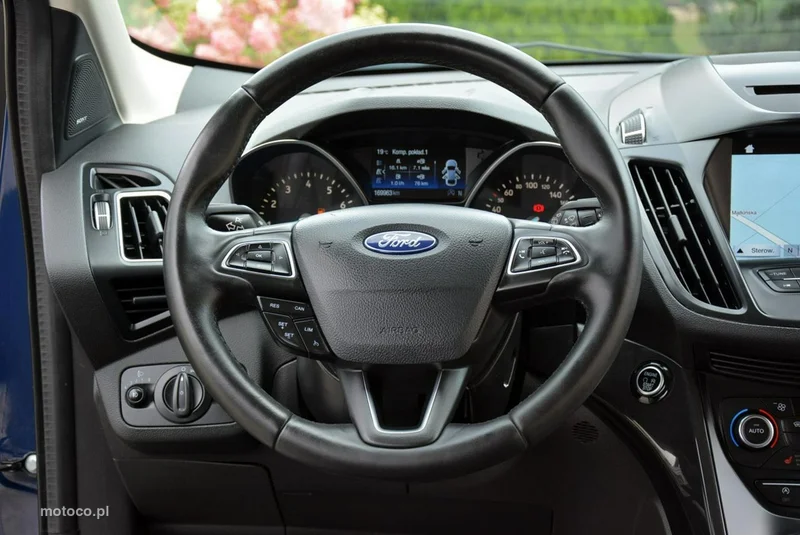 Ford Kuga II 22