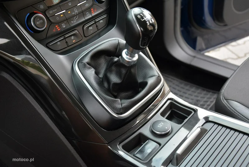 Ford Kuga II 30