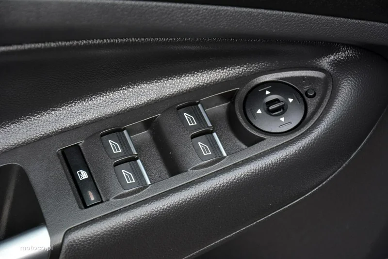Ford Kuga II 32