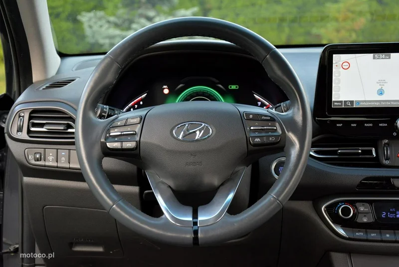 Hyundai i30 24