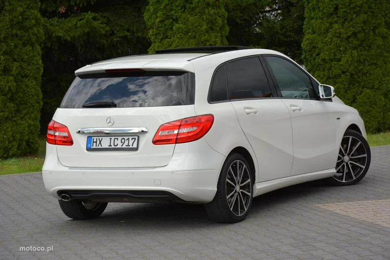 Mercedes-Benz Klasa B W246 B 180 14