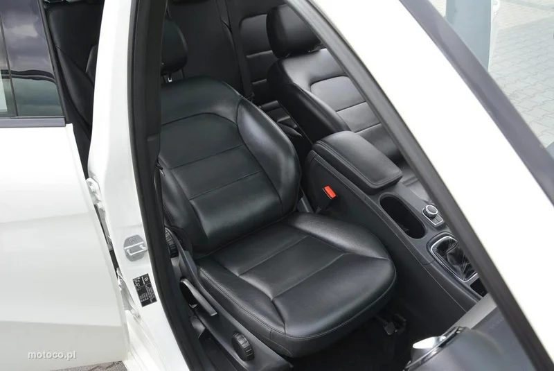 Mercedes-Benz Klasa B W246 B 180 21