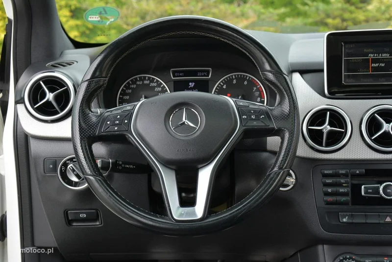 Mercedes-Benz Klasa B W246 B 180 26