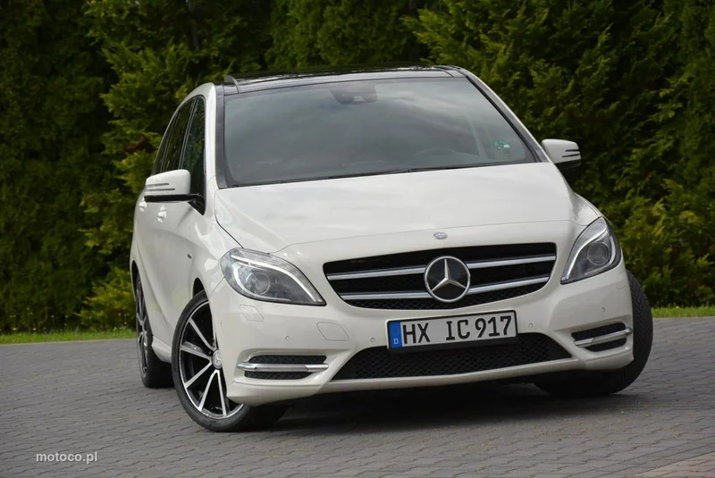 Mercedes-Benz Klasa B W246 B 180 9