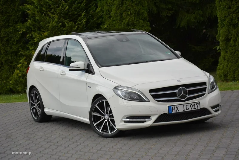 Mercedes-Benz Klasa B W246 B 180 10