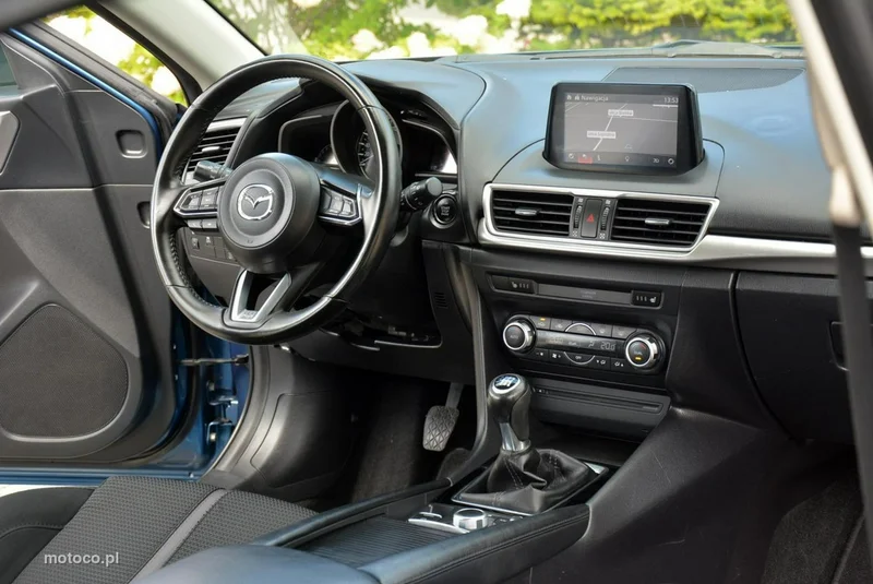 Mazda 3 15