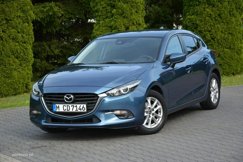 Mazda 3 8