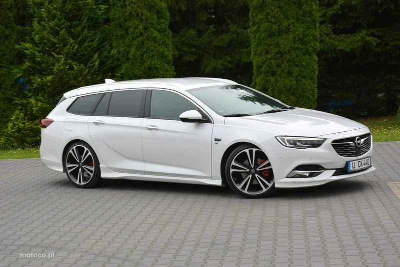 Opel Insignia Sports Tourer 10