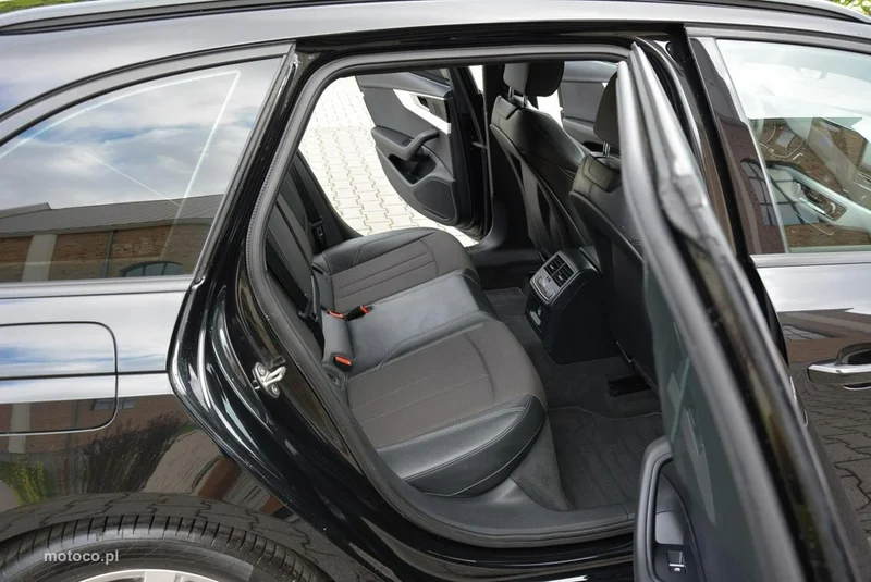 Audi A4 B9 15