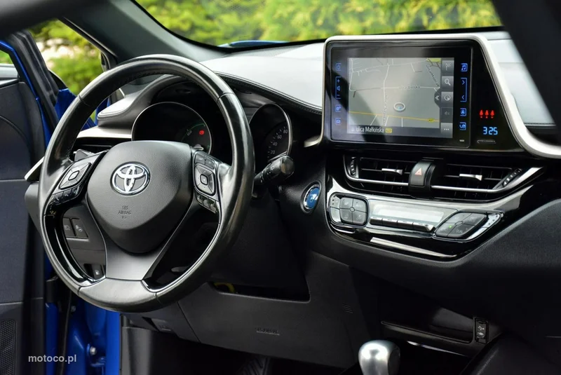 Toyota C-HR AX10 16