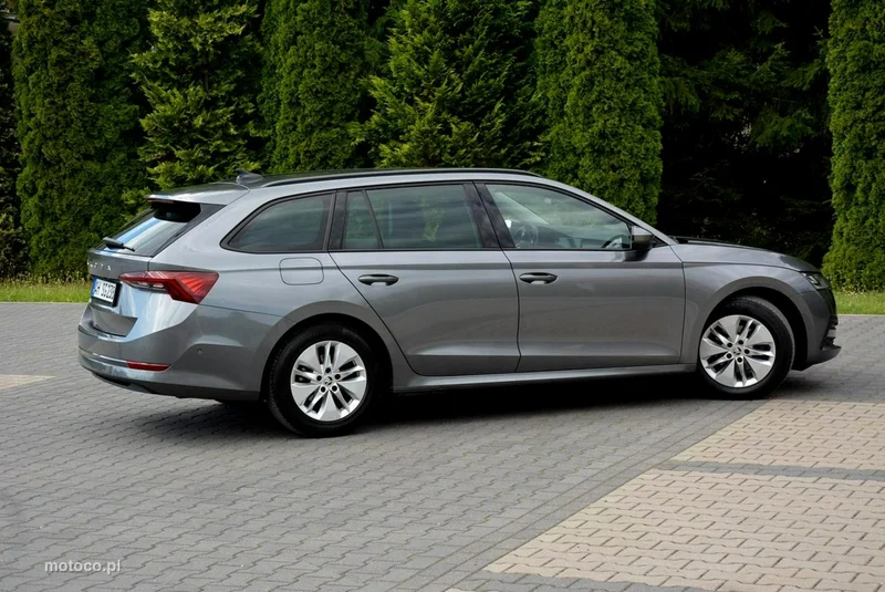Skoda Octavia IV 12