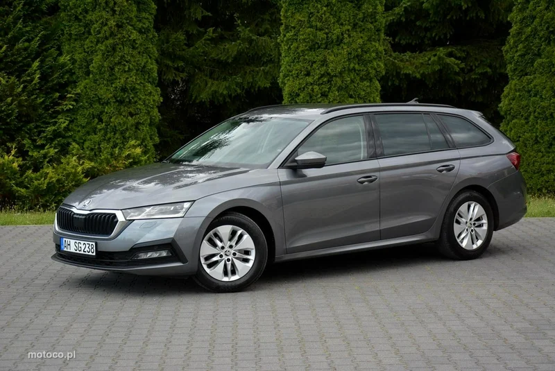 Skoda Octavia IV 3