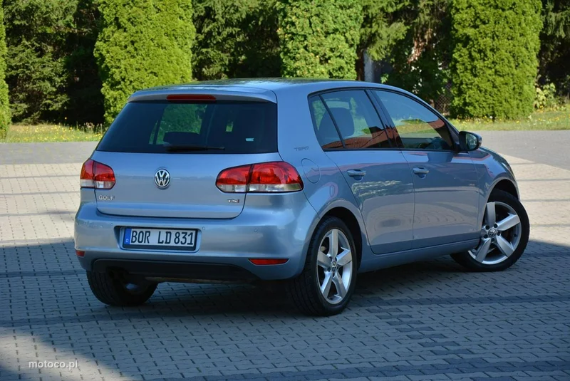 Volkswagen Golf VI 11