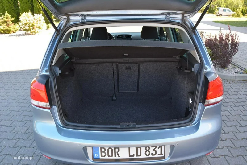 Volkswagen Golf VI 13