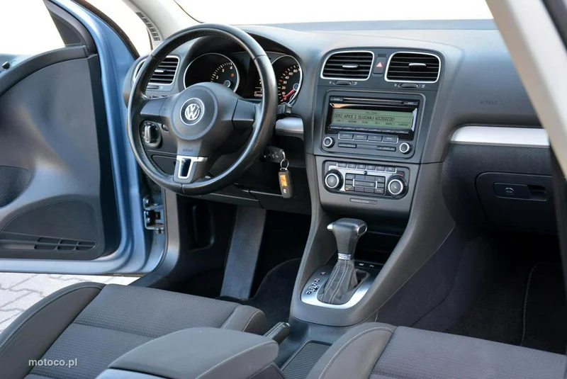 Volkswagen Golf VI 18