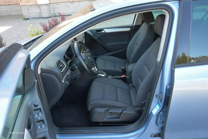 Volkswagen Golf VI 20