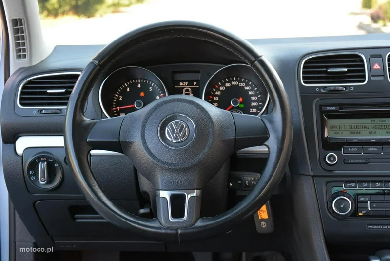 Volkswagen Golf VI 22